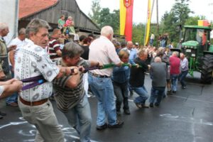 2007-08-11 Schlepperziehen (111)