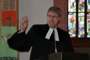2010-11-14 Einfuehrung Pfarrer Reiner Apel (09)