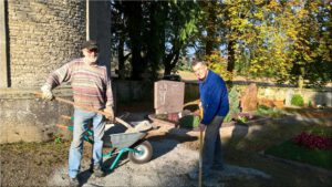 2016-10-15 09.54.23 Evang Friedhof gepflegt
