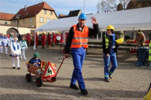 2017-02-25 15.44.00 Faschingszug