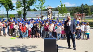 2025-05-09 14.14.25 Einweihung Pausenhof in der Grundschule
