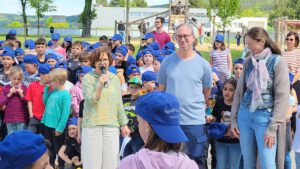 2025-05-09 14.27.56 Einweihung Pausenhof in der Grundschule