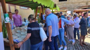 2025-05-10 14.28.29 Genussmarkt im Schafhof