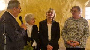 2025-12-13 19.00.47 Weihnachtsfeier