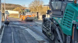 2026-04-07 09.05.07 Asphaltarbeiten in der Augasse