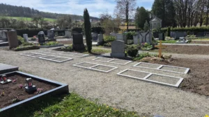 2026-04-09 13.39.33 16 neue Urnengraeber